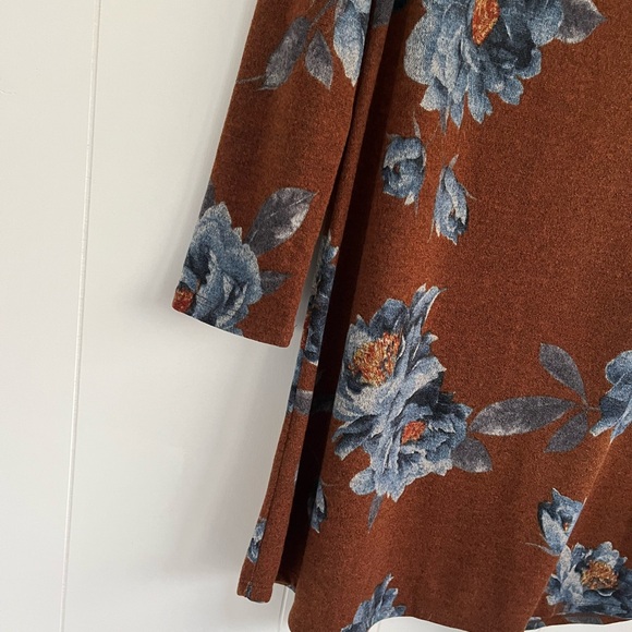 NEW Andree by Unit Brown Sweater Dress Blue Floral Cowl Neck Buttons Size L - Picture 13 of 15